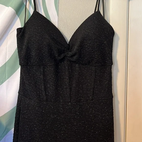 Floor Length Prom dress - Picture 3 of 9